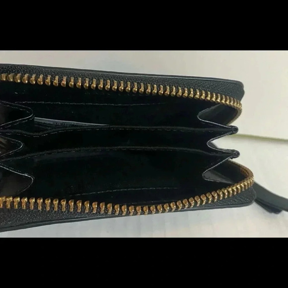 Marc Jacob’s black leather wallet - Picture 7 of 8
